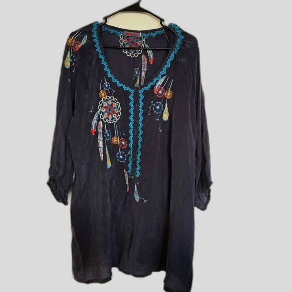 Johnny Was Blue and Red Embroidered  Feathers Tunic Plus Size 1X blouse - Picture 1 of 6